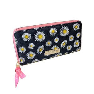NEW Simply Southern Quilted Daisy Black & Pink Phone Billfold Wallet